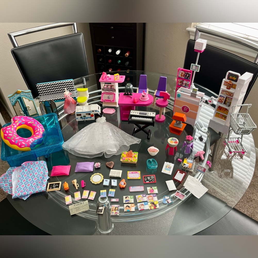95+ FUN BARBIE BAKING, GROCERY STORE, POOL, HOUSE, & FUN BARBIE TOY ACCESSORIES